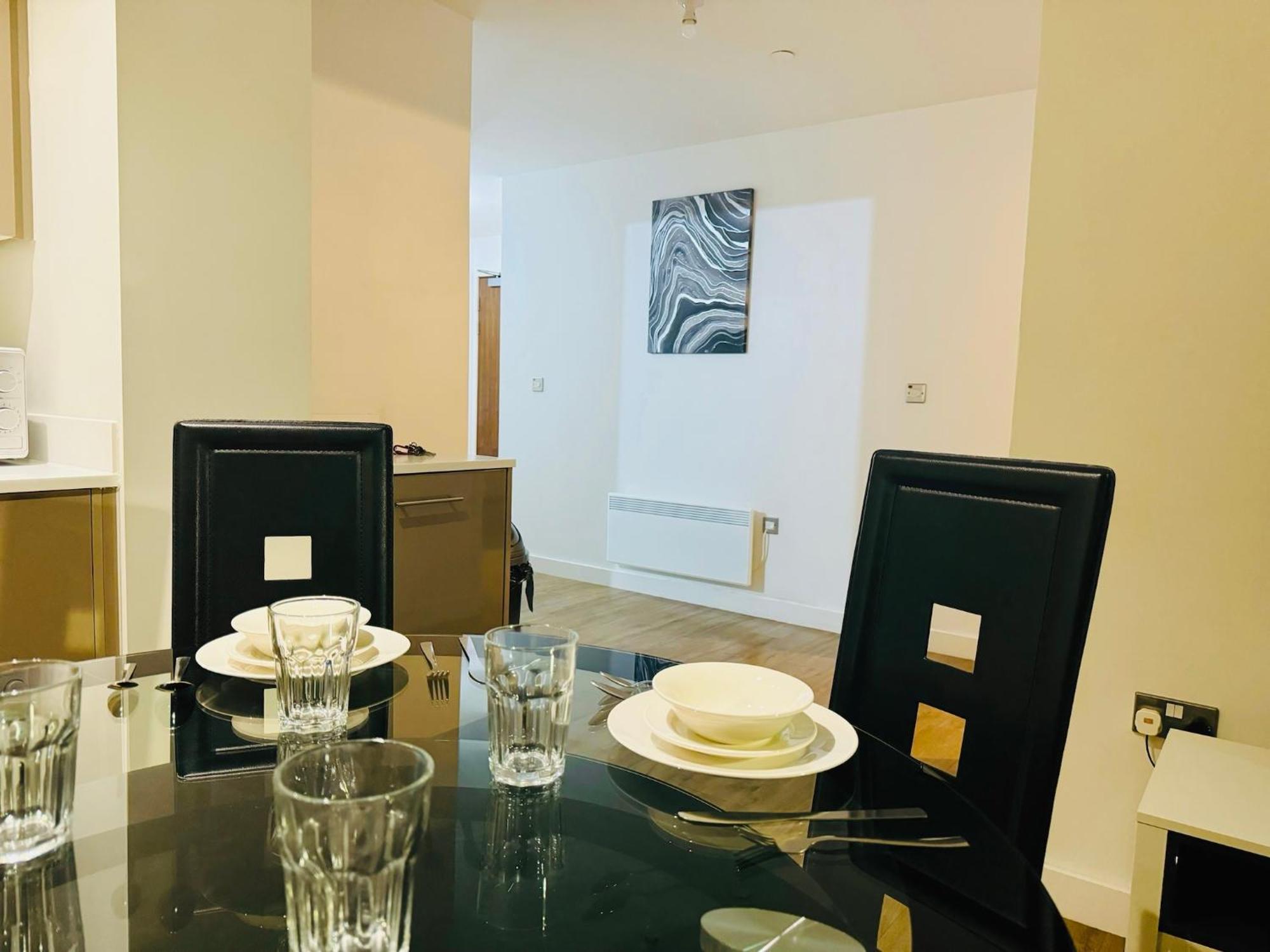 Last-Minute Specials L Book It Now L Sleeps Up To 4 L 2 Bed 2 Bath - Gym - Prime Birmingham Location L Jvt Short Lets Extérieur photo