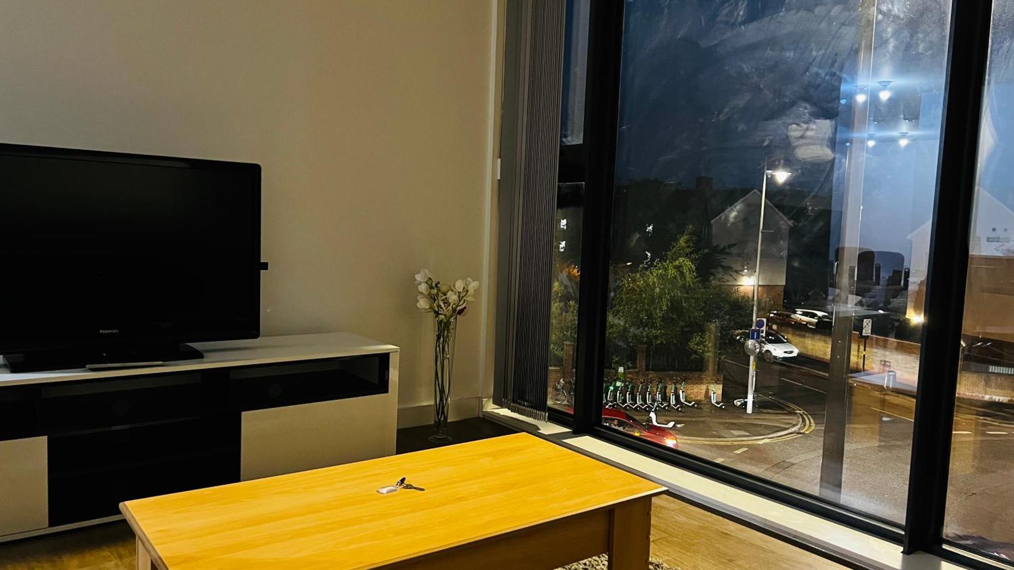 Last-Minute Specials L Book It Now L Sleeps Up To 4 L 2 Bed 2 Bath - Gym - Prime Birmingham Location L Jvt Short Lets Extérieur photo