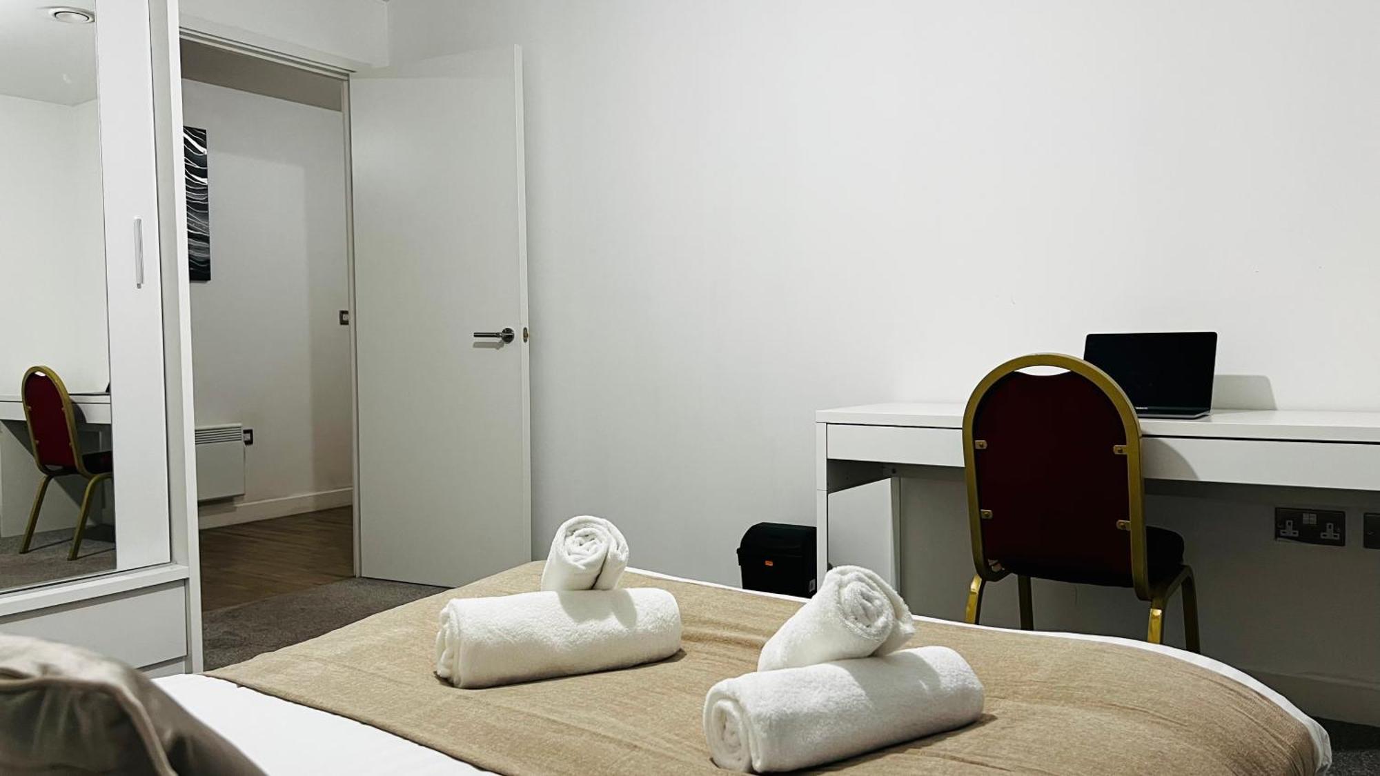 Last-Minute Specials L Book It Now L Sleeps Up To 4 L 2 Bed 2 Bath - Gym - Prime Birmingham Location L Jvt Short Lets Extérieur photo